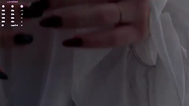 Snapshot of LeeryWonder chatting on 02/03/26, 03:04 LeeryWonder online show from 02/03/26, 03:04