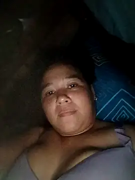 Snapshot of almacalida chatting on 02/17/26, 10:38 almacalida online show from 02/17/26, 10:38