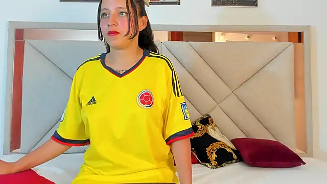 AmberQueen1 online show from 02/17/26, 12:01