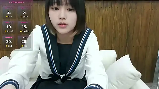 Snapshot of nya222 chatting on 03/27/26, 11:43 nya222 online show from 03/27/26, 11:43