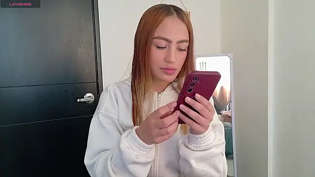 Snapshot of PaulaSantanaOf chatting on 03/23/26, 06:12 PaulaSantanaOf online show from 03/23/26, 06:12