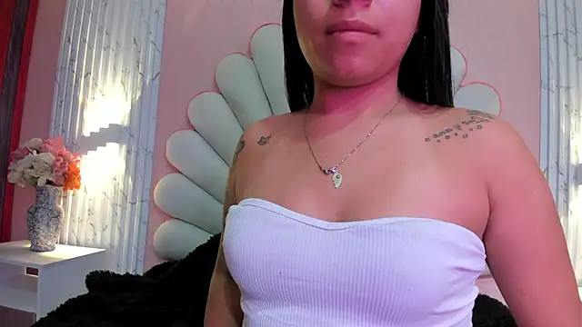 Snapshot of Kateemos chatting on 02/07/26, 01:15 Kateemos online show from 02/07/26, 01:15