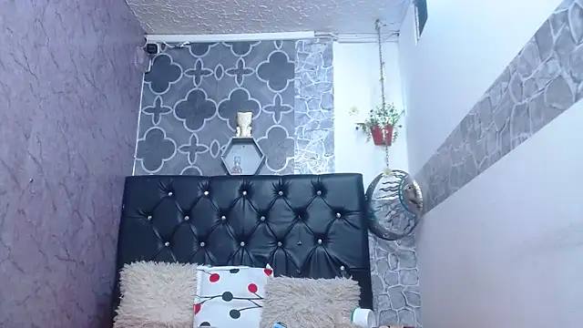 Snapshot of sexyboys_cutexx18 chatting on 04/20/26, 07:44 sexyboys cutexx18 online show from 04/20/26, 07:44