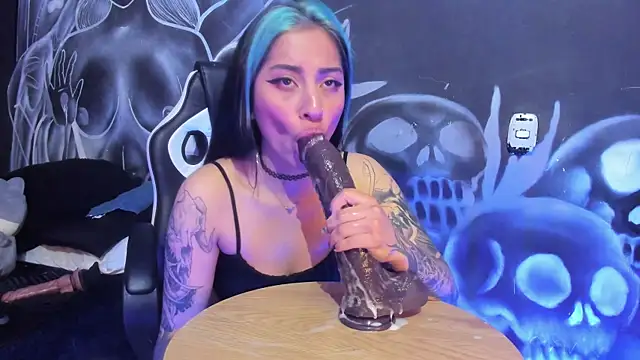 Snapshot of Cherry_jenklins87 chatting on 04/11/26, 04:06 Cherry jenklins87 online show from 04/11/26, 04:06