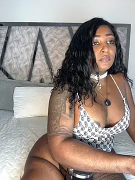 Snapshot of Denise_wolfe21 chatting on 02/20/26, 08:53 Denise wolfe21 online show from 02/20/26, 08:53