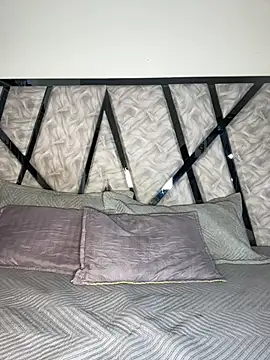 Snapshot of Denise_wolfe21 chatting on 02/25/26, 01:43 Denise wolfe21 online show from 02/25/26, 01:43