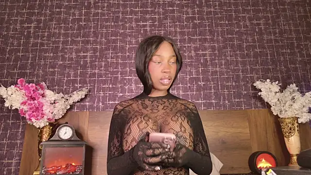 Snapshot of mollyjackson_ chatting on 02/27/26, 11:05 mollyjackson online show from 02/27/26, 11:05