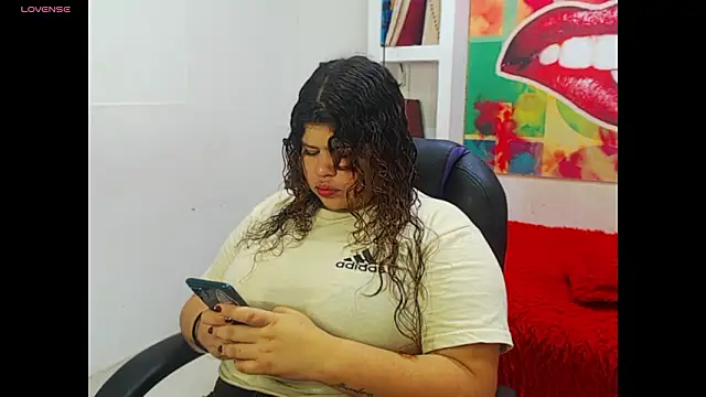 Snapshot of Cloe_r chatting on 02/11/26, 08:25 Cloe r online show from 02/11/26, 08:25