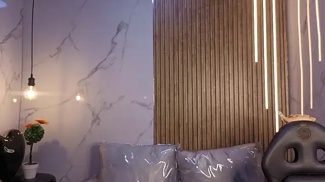 Snapshot of Perla_lovely_ chatting on 05/13/26, 07:11 Perla lovely online show from 05/13/26, 07:11