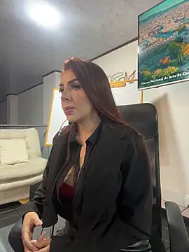 Snapshot of Sweet_bellaa_ chatting on 04/25/26, 04:26 Sweet bellaa online show from 04/25/26, 04:26