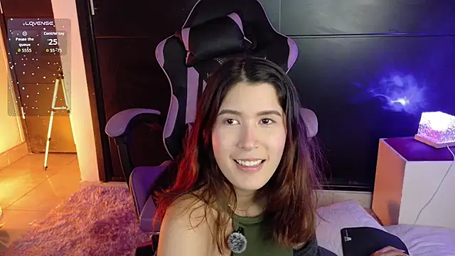 Snapshot of emicute_ chatting on 02/03/26, 02:53 emicute online show from 02/03/26, 02:53