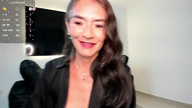 Snapshot of Emma_Mendozaa chatting on 06/30/26, 11:33 Emma Mendozaa online show from 06/30/26, 11:33
