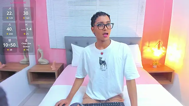 Snapshot of drako18_ chatting on 04/15/26, 03:35 drako18 online show from 04/15/26, 03:35