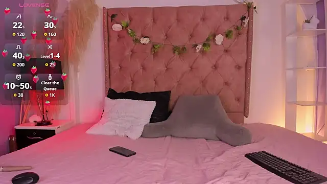 Lia Passion online show from 05/13/26, 08:27