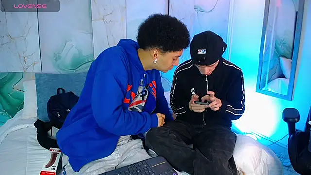 Snapshot of David_Banks_ chatting on 03/23/26, 12:42 David Banks online show from 03/23/26, 12:42