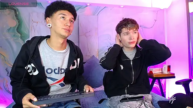 Snapshot of David_Banks_ chatting on 03/25/26, 12:55 David Banks online show from 03/25/26, 12:55