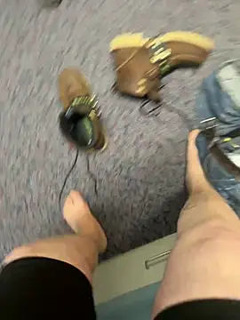 Snapshot of arcticman103 chatting on 02/04/26, 03:56 arcticman103 online show from 02/04/26, 03:56