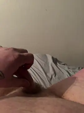 Snapshot of arcticman103 chatting on 02/24/26, 01:47 arcticman103 online show from 02/24/26, 01:47