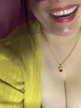 Snapshot of Star-sweet01 chatting on 02/03/26, 06:40 Star-sweet01 online show from 02/03/26, 06:40