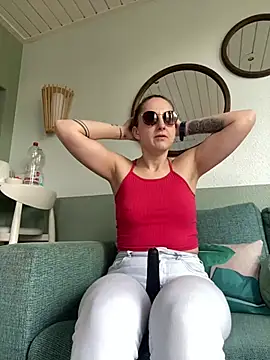 Snapshot of PicNic69x chatting on 04/16/26, 12:50 PicNic69x online show from 04/16/26, 12:50