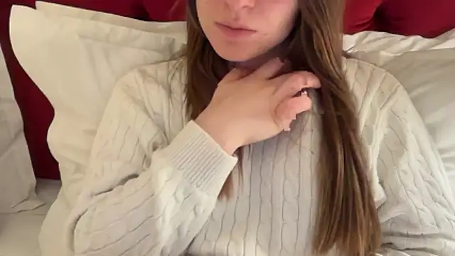 Snapshot of Lucyschickt chatting on 03/29/26, 07:36 Lucyschickt online show from 03/29/26, 07:36