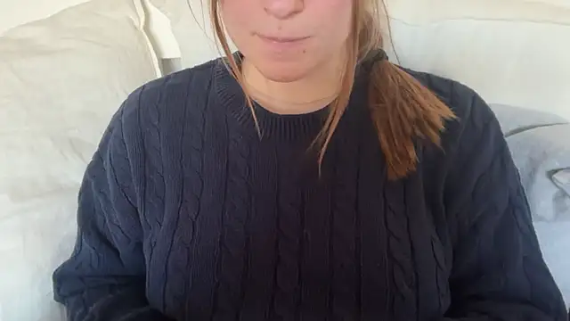 Snapshot of Lucyschickt chatting on 04/15/26, 05:09 Lucyschickt online show from 04/15/26, 05:09