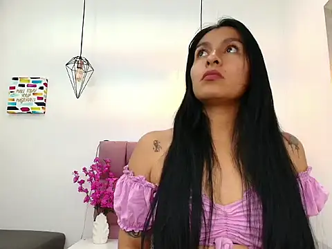 Snapshot of Melannyy__ chatting on 04/12/26, 04:17 Melannyy online show from 04/12/26, 04:17