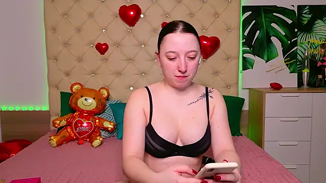 AwaMax online show from 02/12/26, 05:57