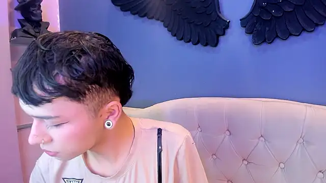 Snapshot of Camilo_X_x chatting on 02/18/26, 11:39 Camilo X x online show from 02/18/26, 11:39