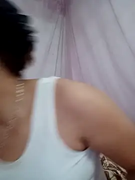 Snapshot of neyney110 chatting on 02/19/26, 03:02 neyney110 online show from 02/19/26, 03:02