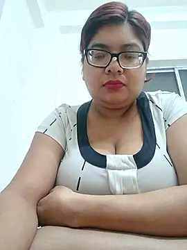 Snapshot of Elie_Hallway chatting on 02/23/26, 11:46 Elie Hallway online show from 02/23/26, 11:46