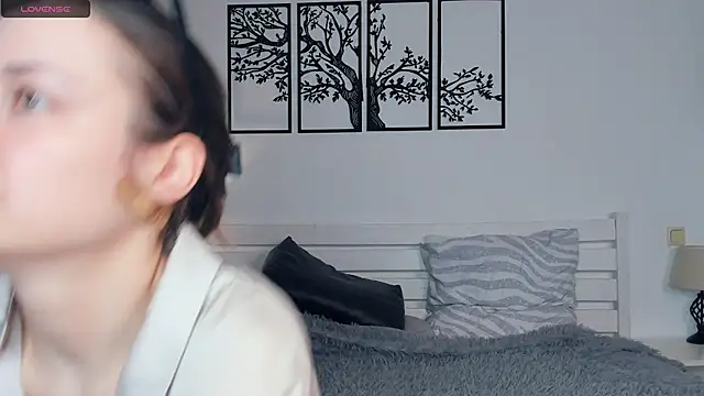 MalvinaTrafford online show from 02/15/26, 10:06