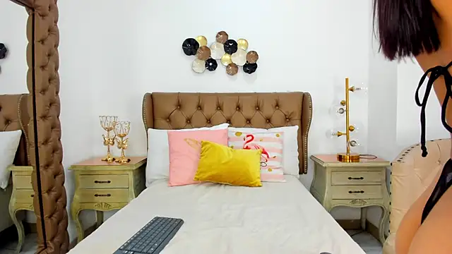 Snapshot of maria_09_ chatting on 04/14/26, 03:01 maria 09 online show from 04/14/26, 03:01