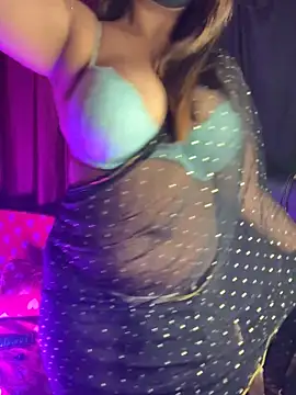 Snapshot of queen-panda chatting on 04/19/26, 06:10 queen-panda online show from 04/19/26, 06:10