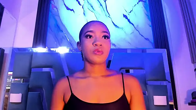 Snapshot of emii_brown chatting on 04/16/26, 01:50 emii brown online show from 04/16/26, 01:50