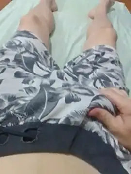 Snapshot of ONixCris chatting on 03/21/26, 04:32 ONixCris online show from 03/21/26, 04:32