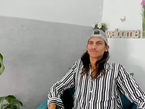 Noha-Smith online show from 02/01/26, 04:33