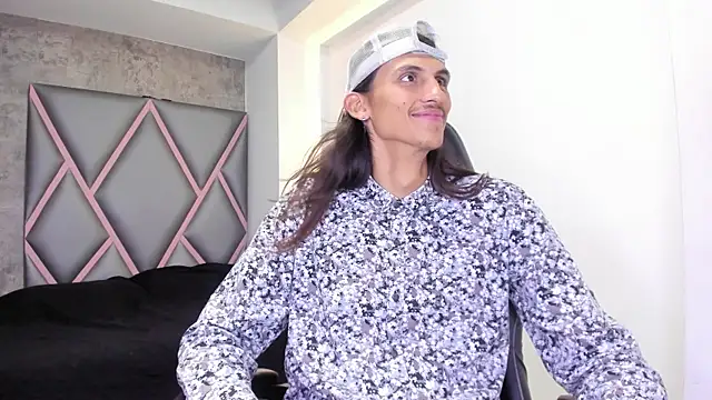 Noha-Smith online show from 02/05/26, 04:28