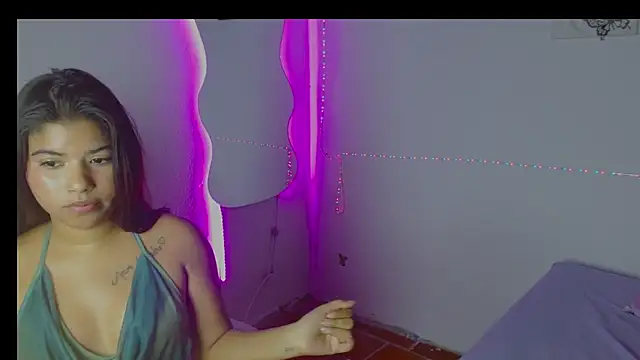 Charlothe 18 online show from 02/15/26, 08:24