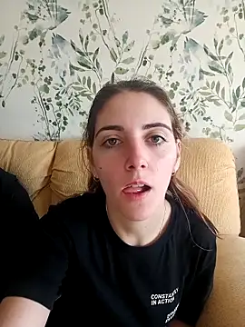 Snapshot of laparejaideal08 chatting on 02/28/26, 05:36 laparejaideal08 online show from 02/28/26, 05:36