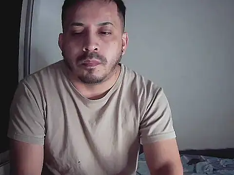 Snapshot of JonatanBail chatting on 02/06/26, 02:27 JonatanBail online show from 02/06/26, 02:27