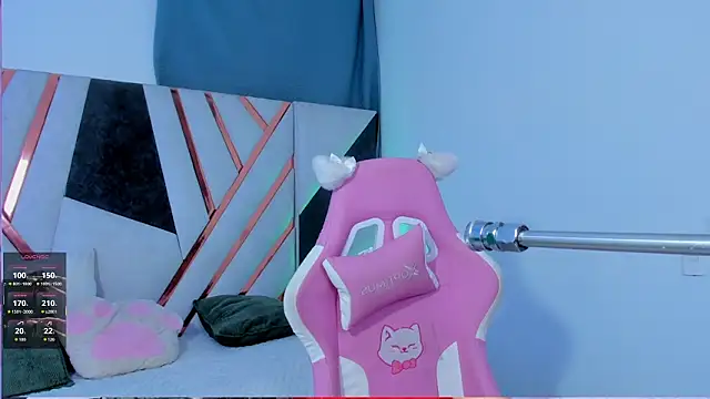 Snapshot of isa_kolins chatting on 03/07/26, 11:07 isa kolins online show from 03/07/26, 11:07