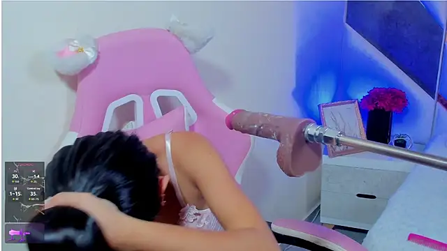 Snapshot of isa_kolins chatting on 03/30/26, 02:07 isa kolins online show from 03/30/26, 02:07