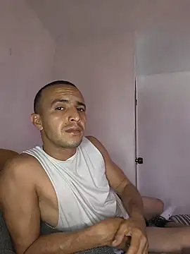 Snapshot of logan-31 chatting on 03/08/26, 06:23 logan-31 online show from 03/08/26, 06:23