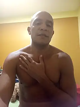 Snapshot of djmorenoo chatting on 02/23/26, 06:33 djmorenoo online show from 02/23/26, 06:33