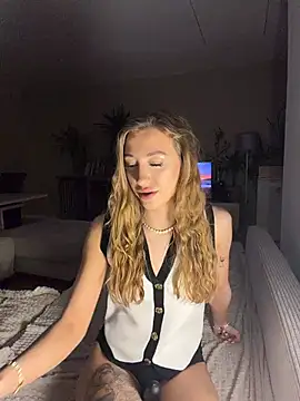 romyxxs online show from 04/05/26, 07:22