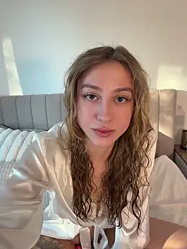 romyxxs online show from 04/14/26, 05:19