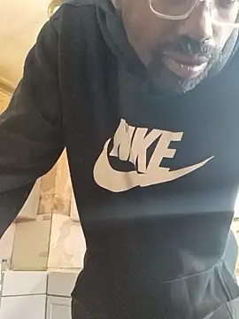 Snapshot of PharaohJaguars chatting on 02/06/26, 06:11 PharaohJaguars online show from 02/06/26, 06:11