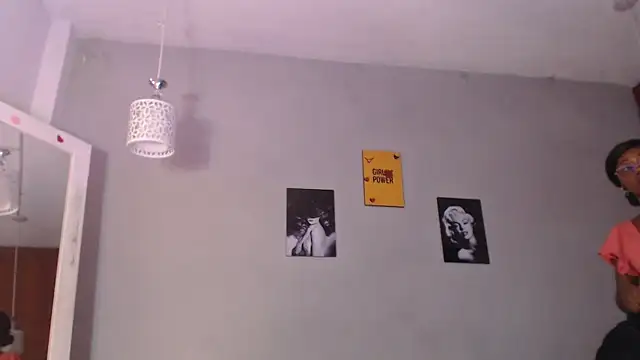 Snapshot of arianna_rossi11 chatting on 03/31/26, 01:11 arianna rossi11 online show from 03/31/26, 01:11