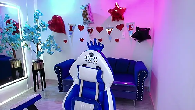 Snapshot of Madisson_pitman chatting on 02/18/26, 08:27 Madisson pitman online show from 02/18/26, 08:27